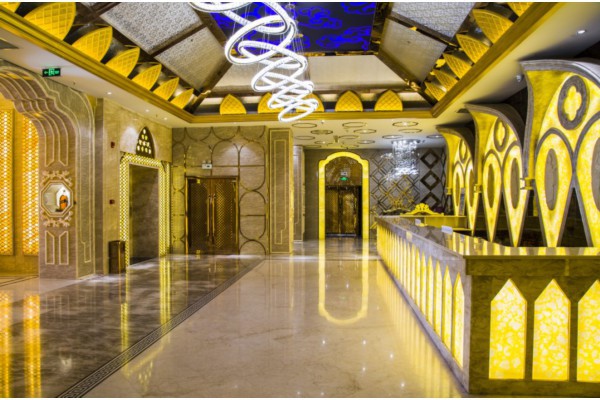 重庆拉斐皇廷按摩，体验身心的极致放松！